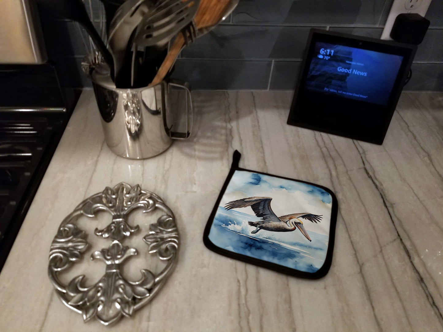 Pelican Diving Pot Holders - Set of 2 Decorative Kitchen Helpers | Made in the USA