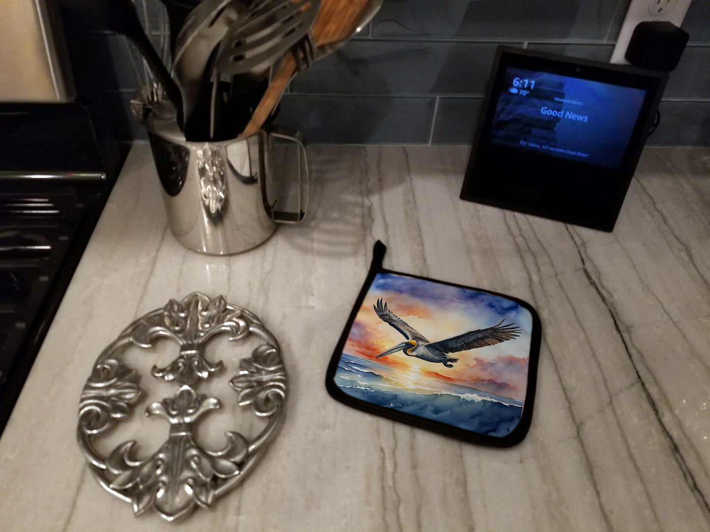 Pelican Fyling at Sunrise Pot Holders - Set of 2 Decorative Kitchen Helpers | Made in the USA