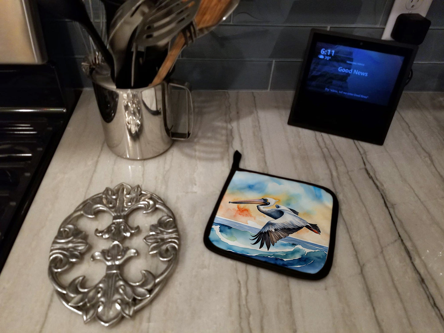 Pelican Soaring Pot Holders - Set of 2 Decorative Kitchen Helpers | Made in the USA